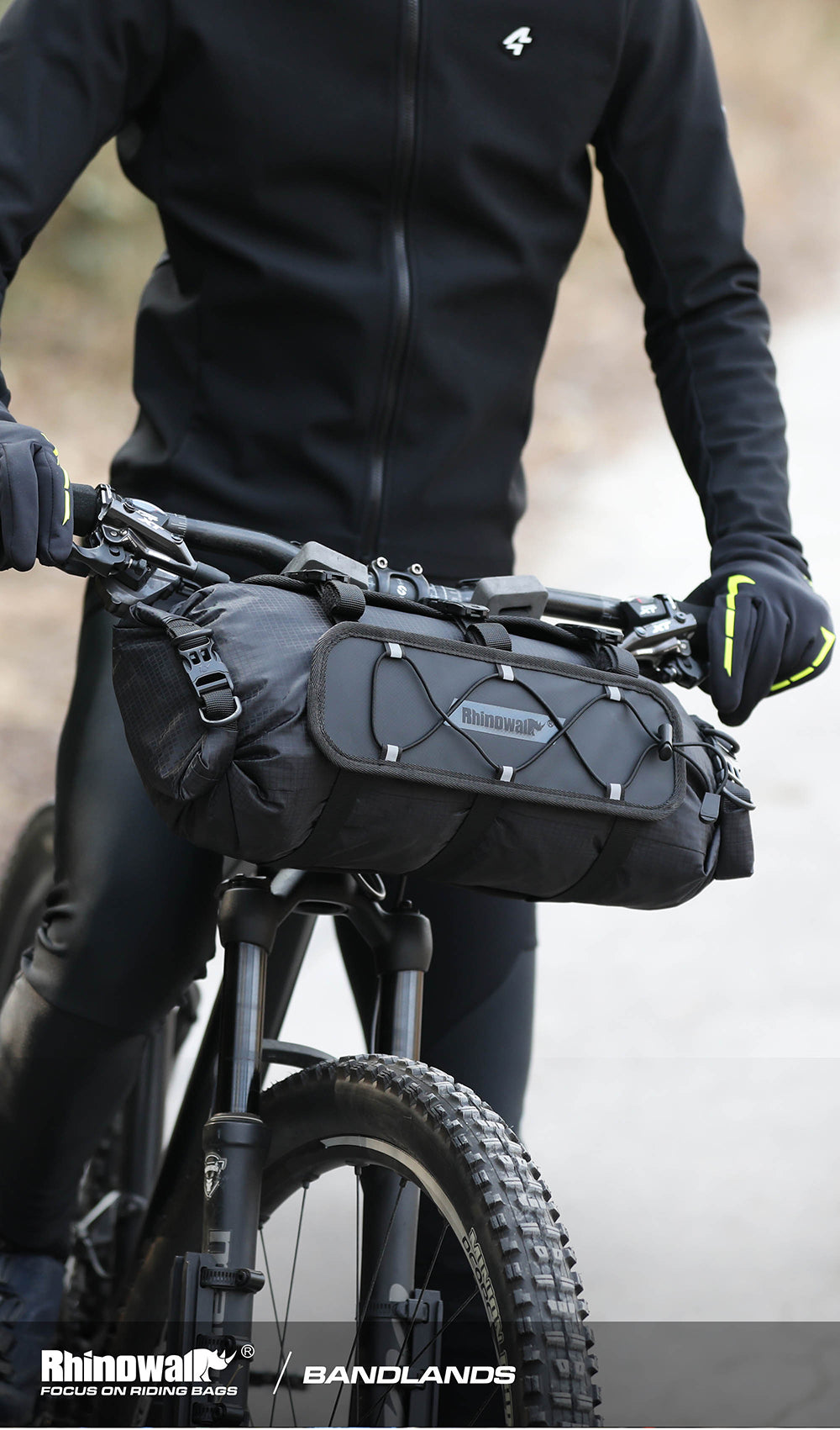 Handlebar harness bag